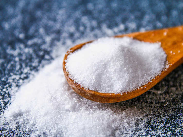 Ăn nhiều muối là sai lầm gây hại thận